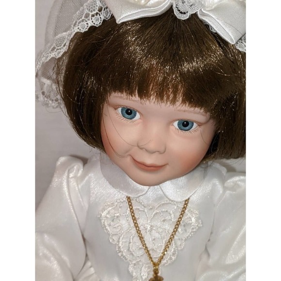 Paradise Galleries First Communion Doll Treasury Collection Premium Edition Box - Picture 3 of 10